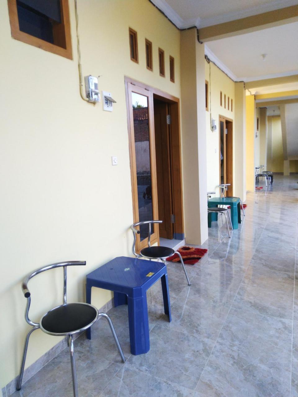 R3 Brawijaya Homestay Banyuwangi  Exterior foto