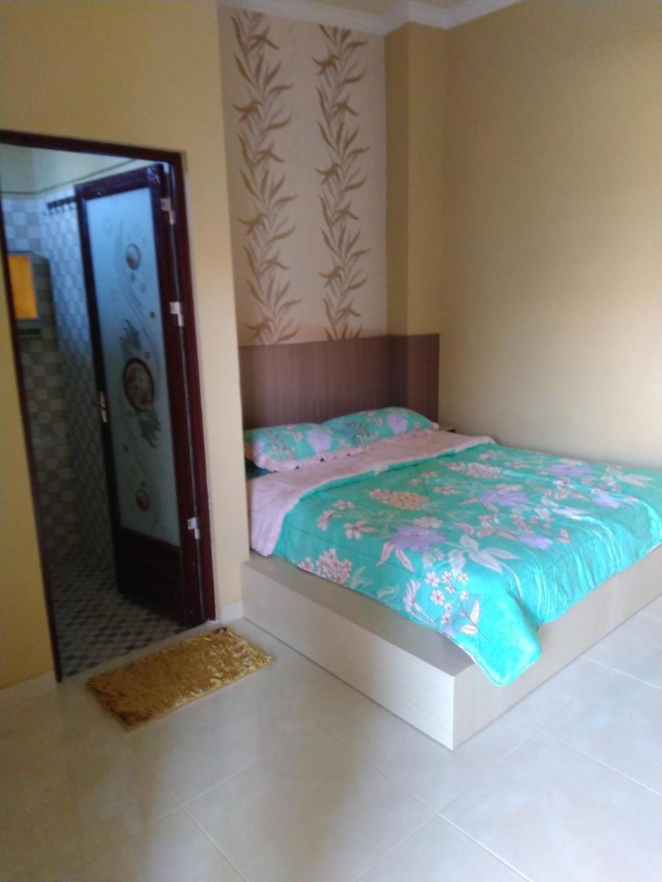 R3 Brawijaya Homestay Banyuwangi  Exterior foto