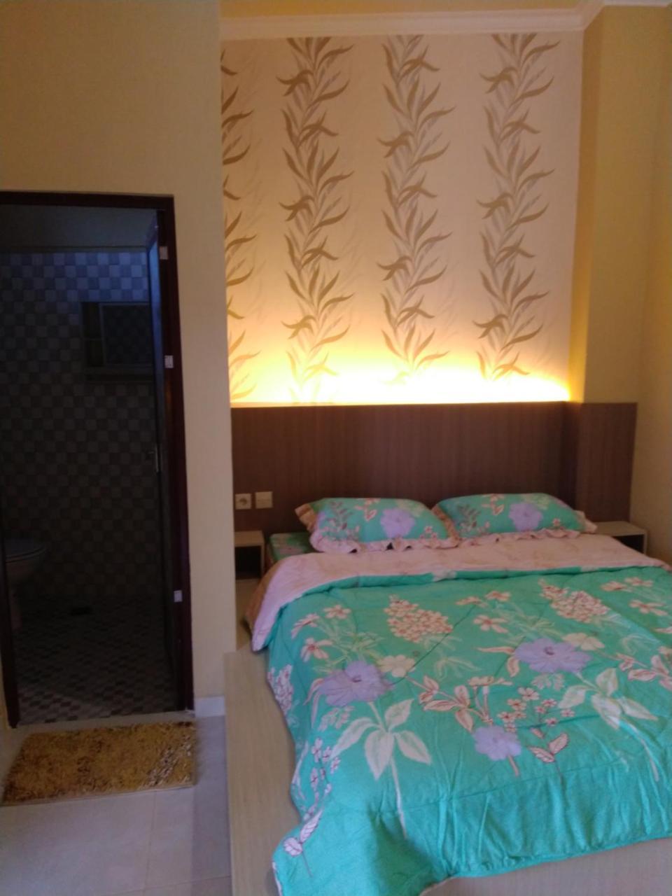 R3 Brawijaya Homestay Banyuwangi  Exterior foto