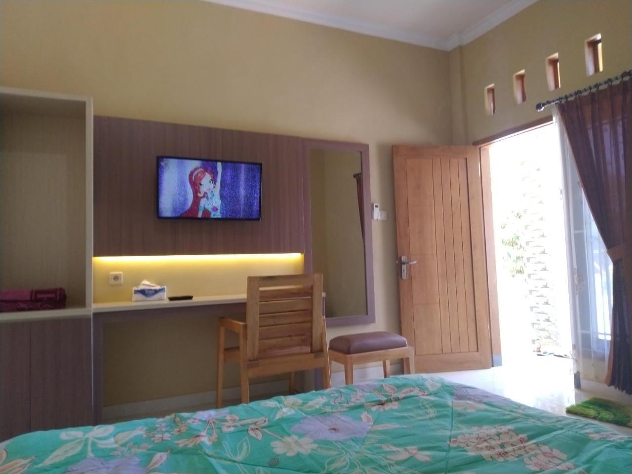R3 Brawijaya Homestay Banyuwangi  Exterior foto
