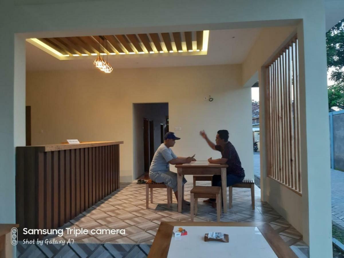 R3 Brawijaya Homestay Banyuwangi  Exterior foto